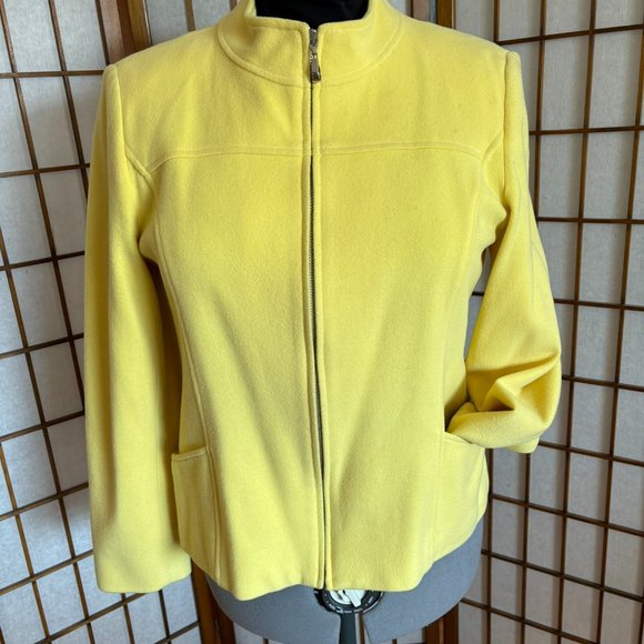 Blazer - Picture 1 of 4